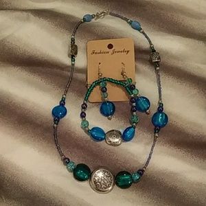 Necklace, earrings & bracelet set